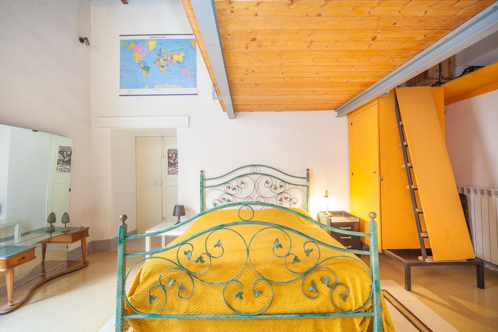 B&B Stella 10 Наполи Стая снимка