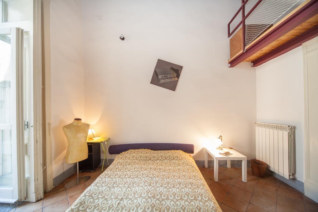 B&B Stella 10 Наполи Стая снимка