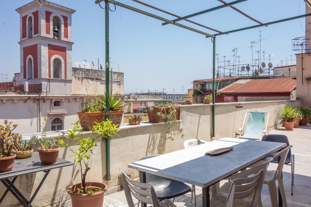 B&B Stella 10 Наполи Екстериор снимка